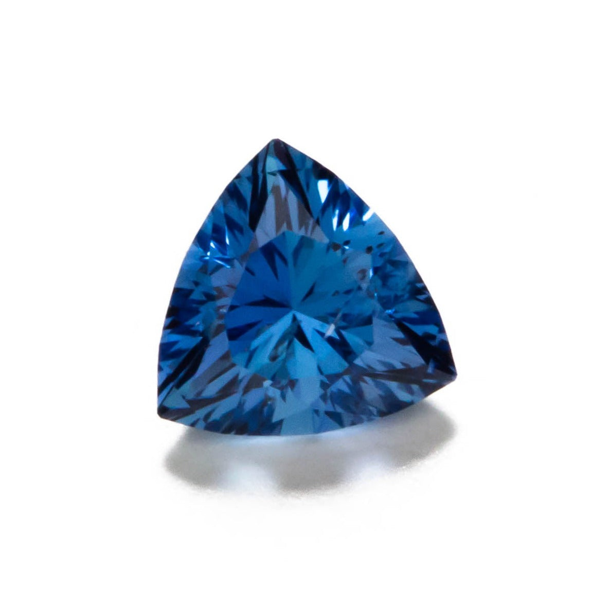 AF0123 rich blue african sapphire trillion