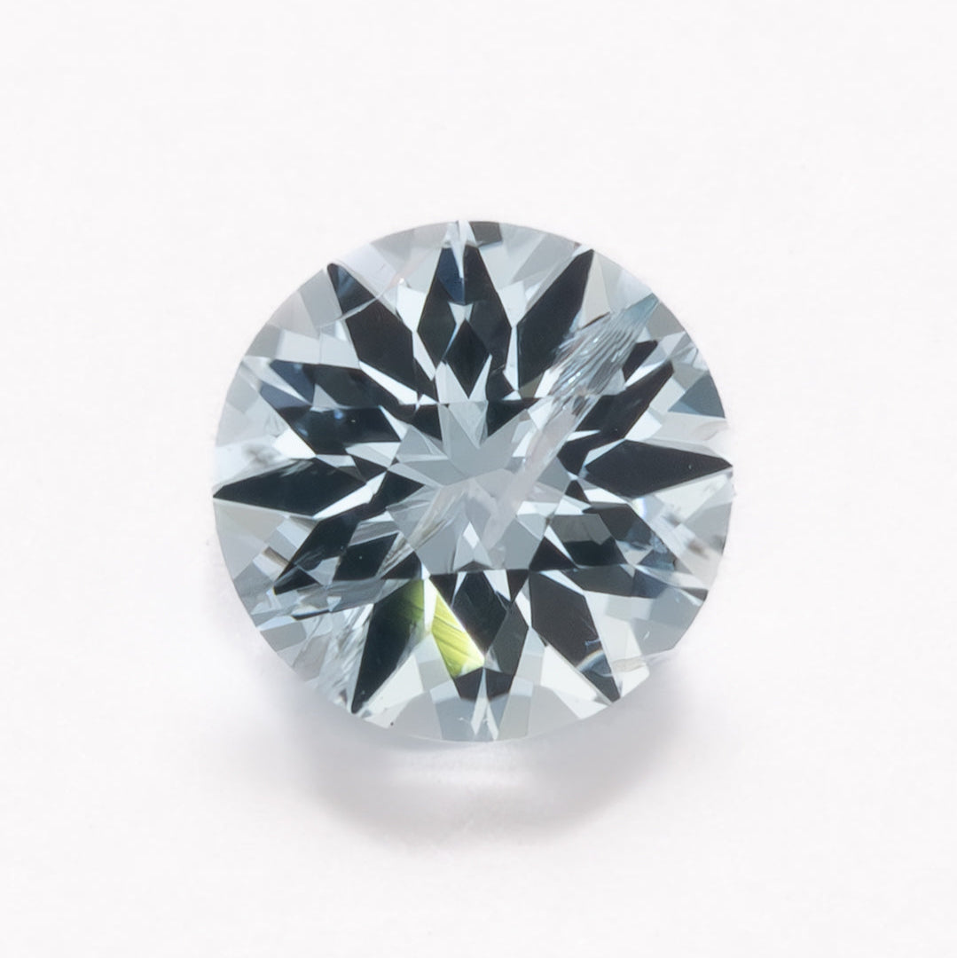 AQ0103 round cut light blue aquamarine