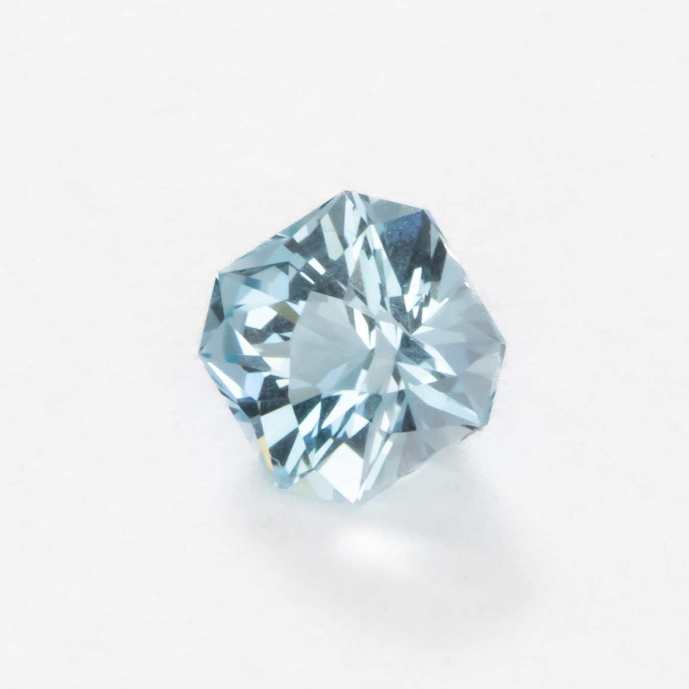 aq0109 light blue asscher cut aquamarine