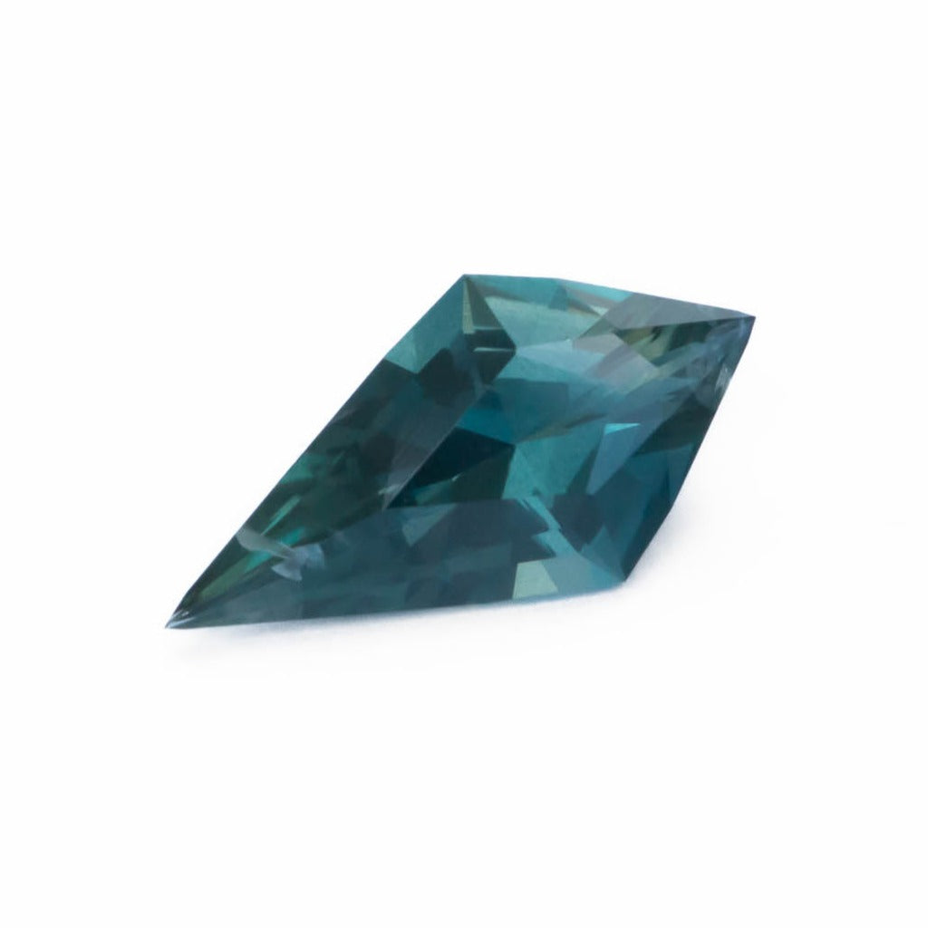 au0108 blue-green kite cut australian sapphire