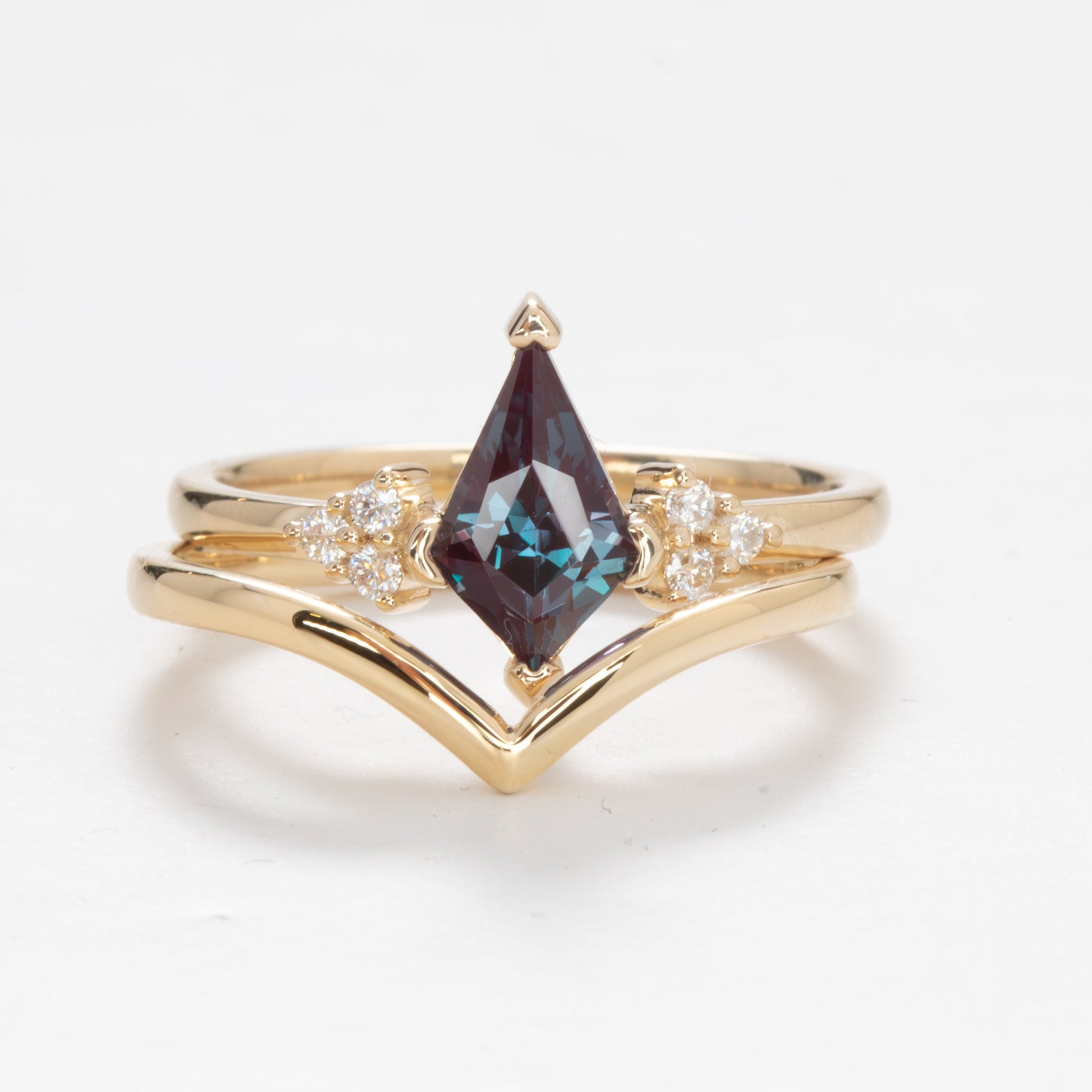 esilda wedding set with kite cut lab alexandrite