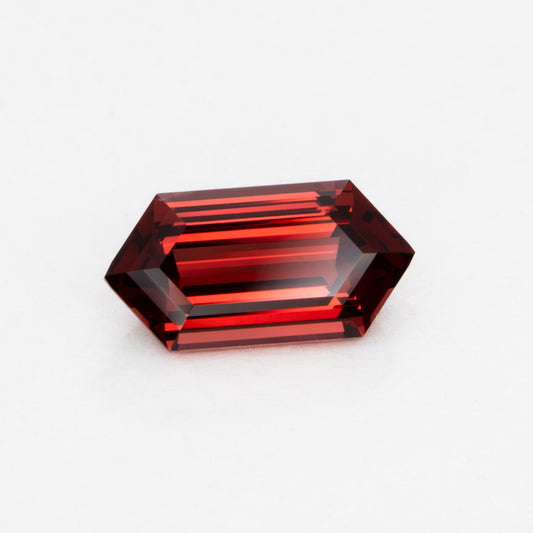 GR0117 red malaya garnet dutch marquise 