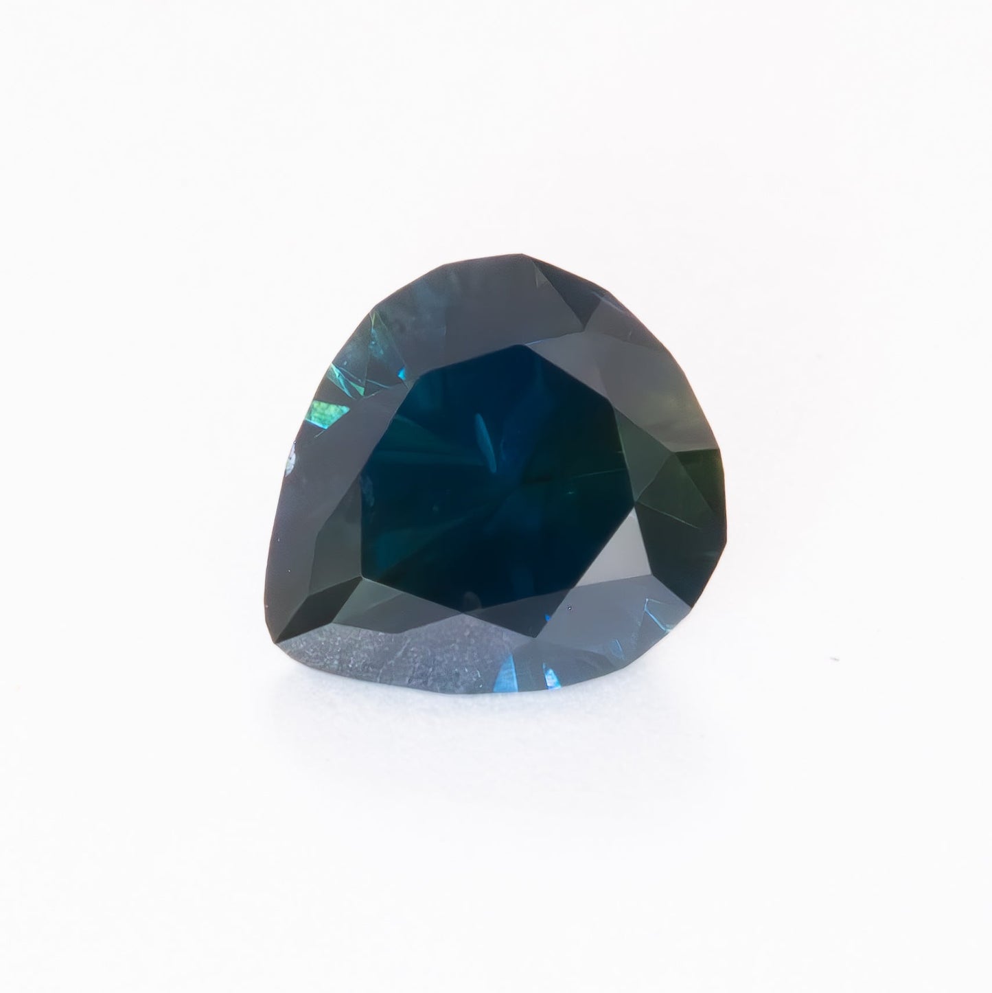 MS0159 dark blue montana sapphire pear