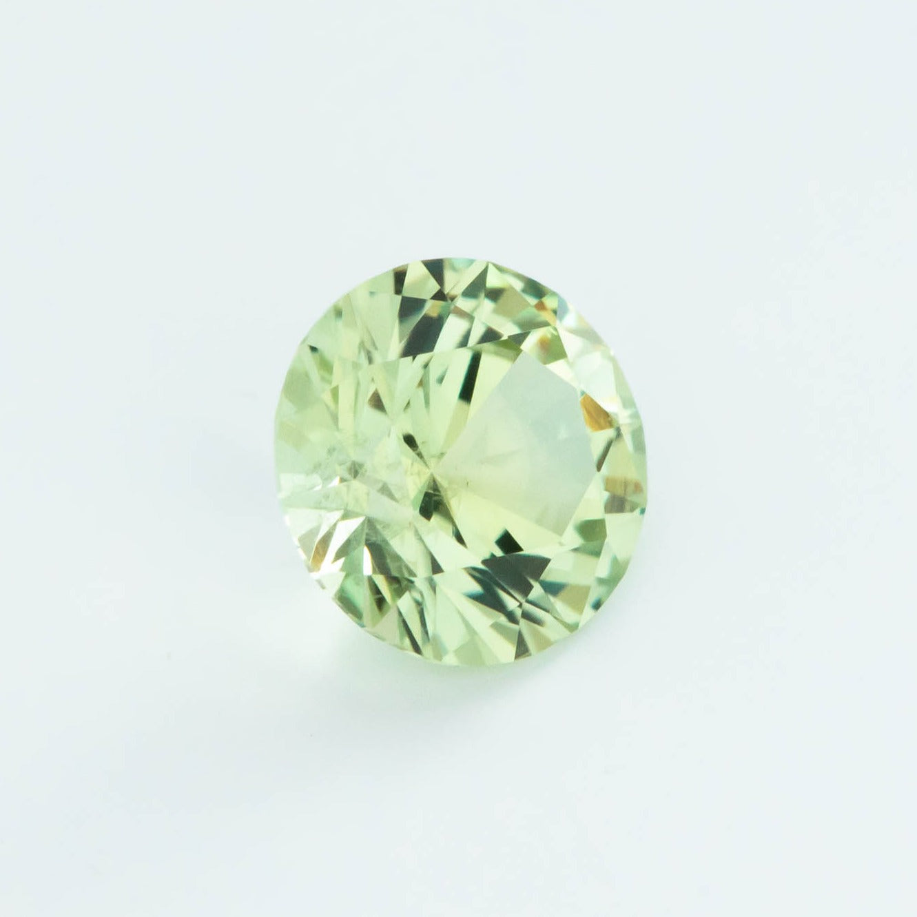 PSH0217 Montana Sapphire soft yellow round brilliant