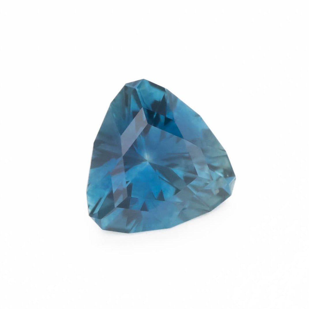 PSH0278 blue montana sapphire  trillion