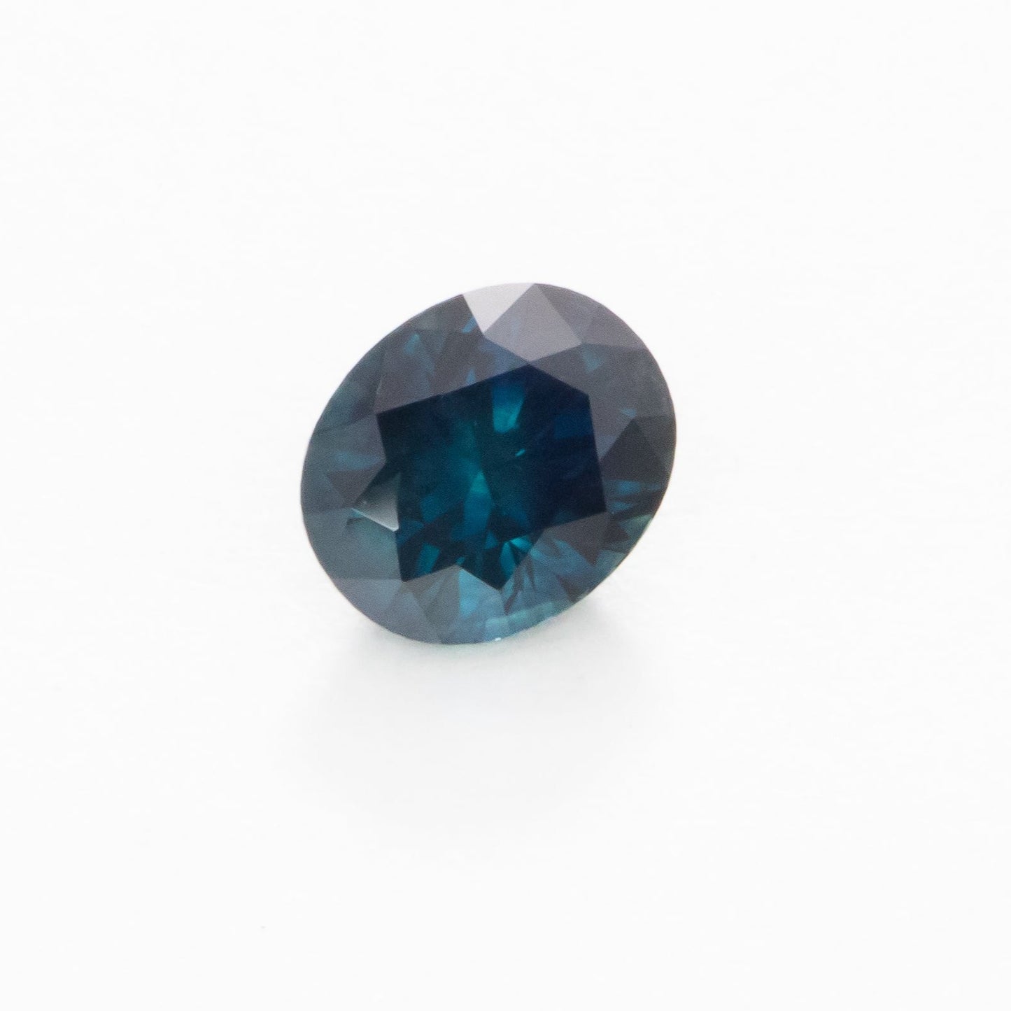 PSH0705 dark blue green oval montana sapphire