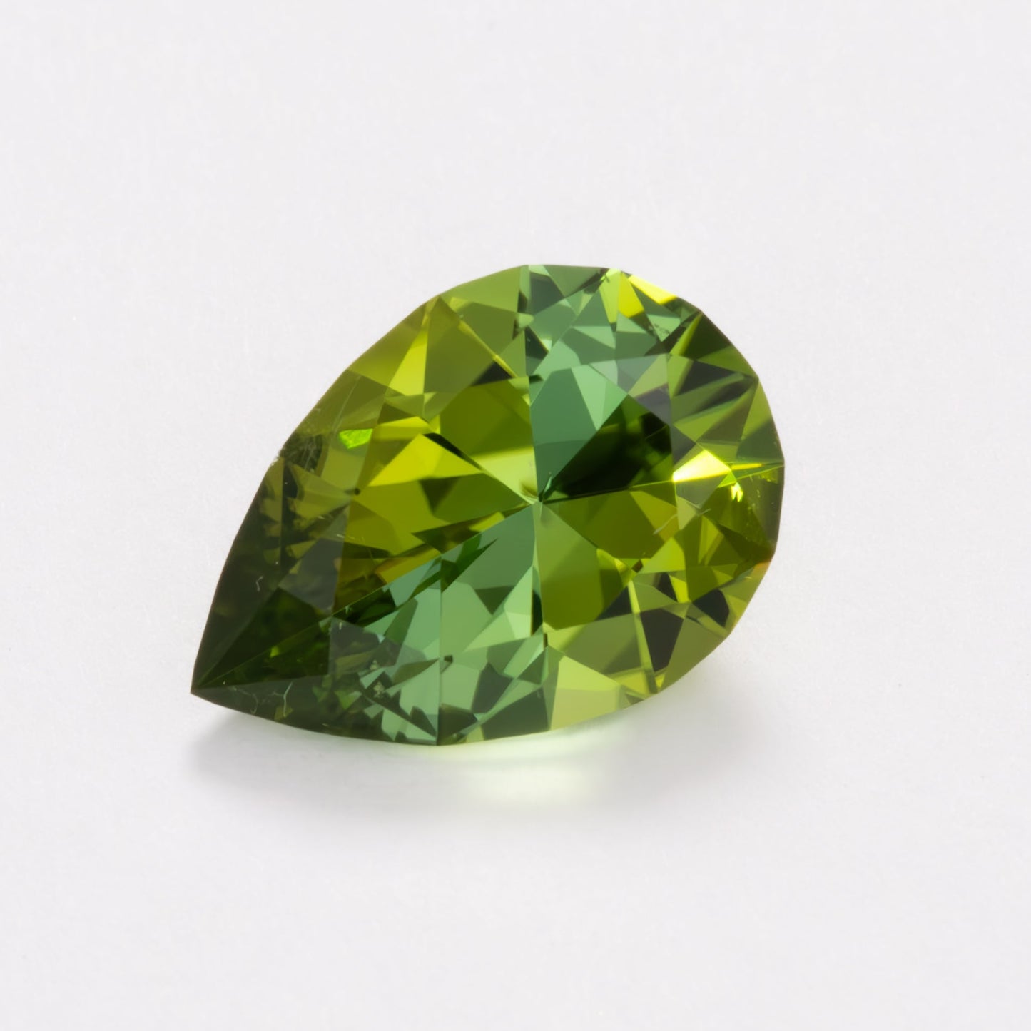 TL0121 green tourmaline pear