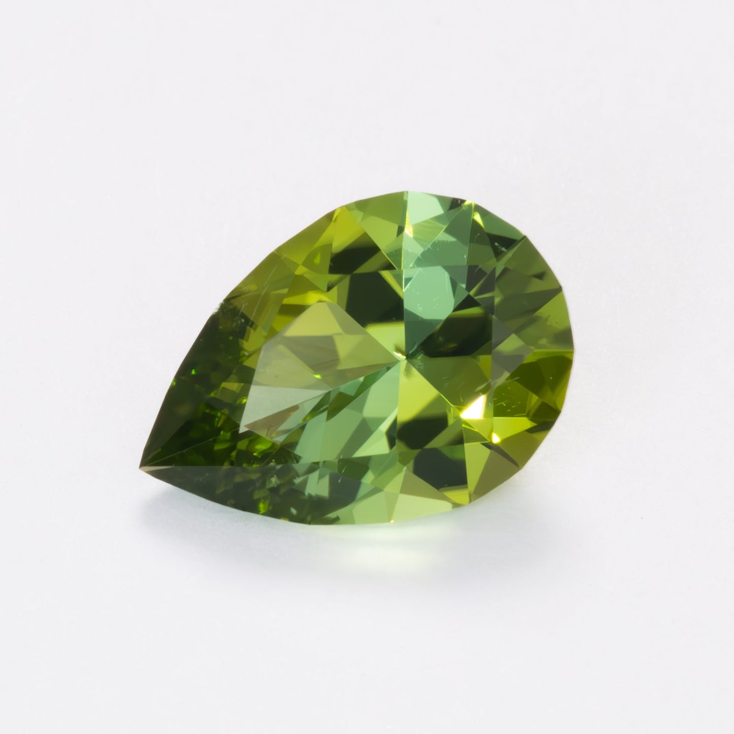 TL0121 green tourmaline pear