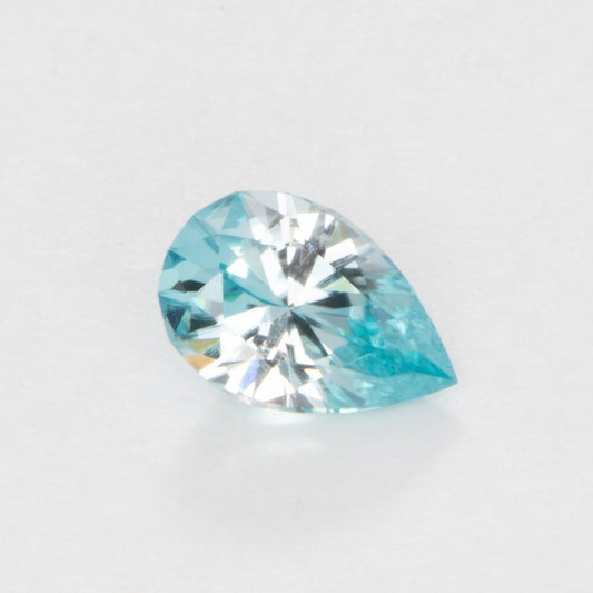 ZR0124 light blue pear zircon