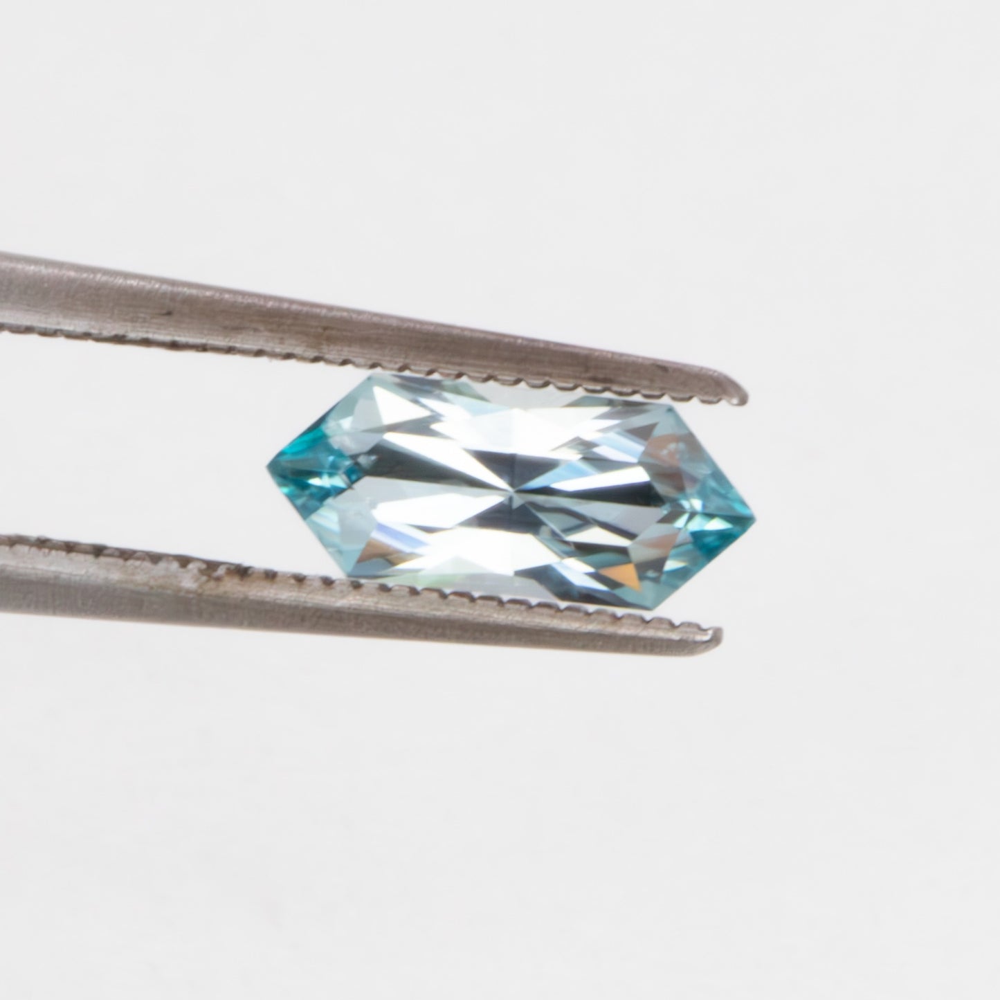 ZR0127 light blue dutch marquise zircon