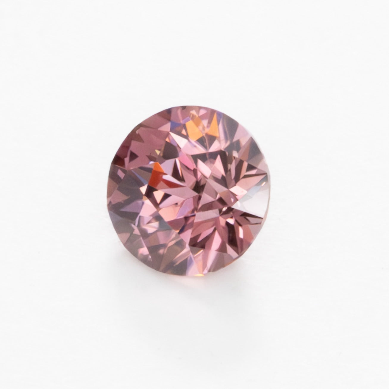 ZR0131 pink zircon round