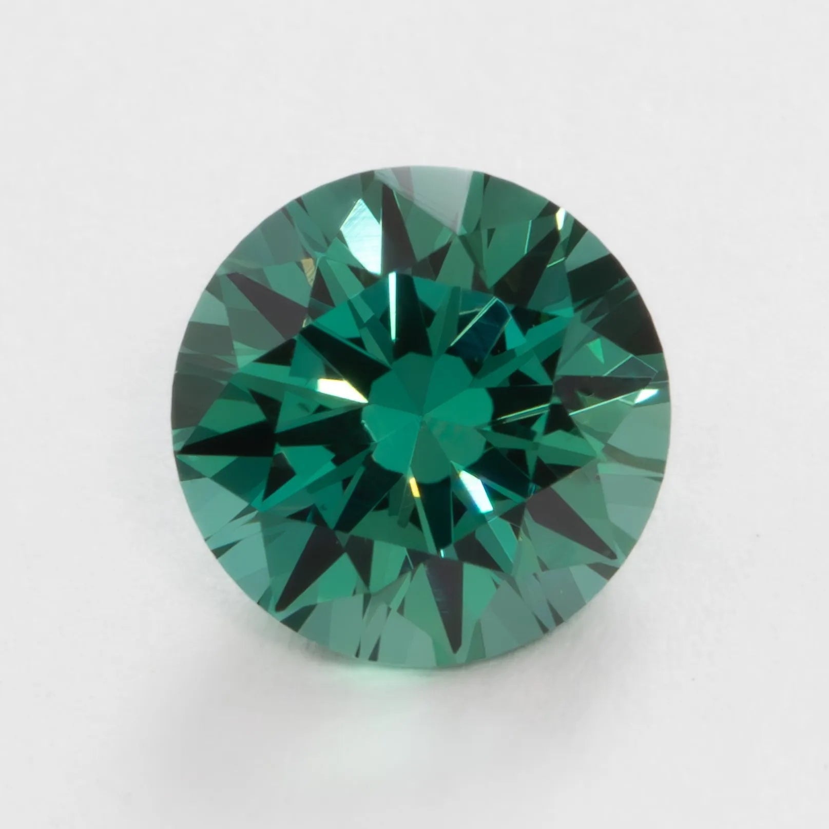 green lab sapphire round brilliant