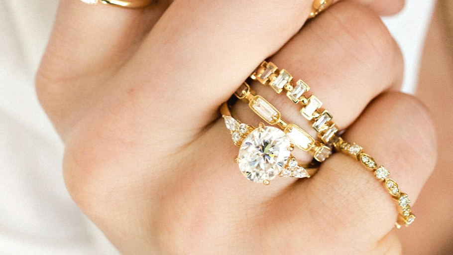 the difference between diamond, moissanite, and sapphire