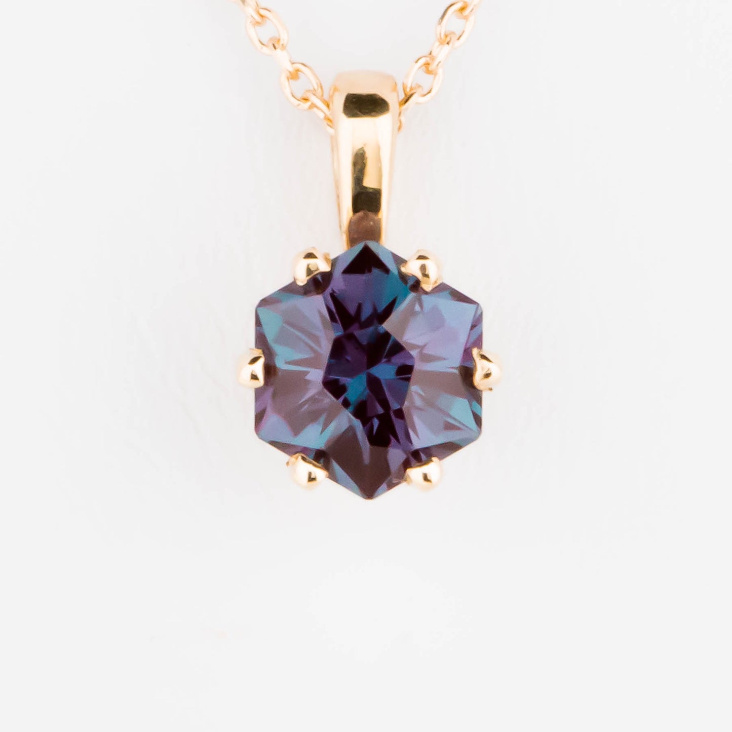 eridanus necklace in yellow gold and lab alexandrite 