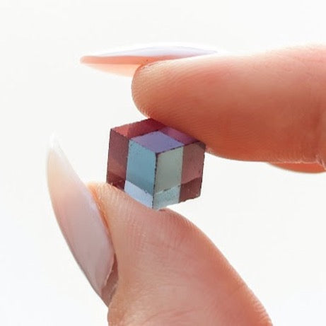 lab alexandrite cube