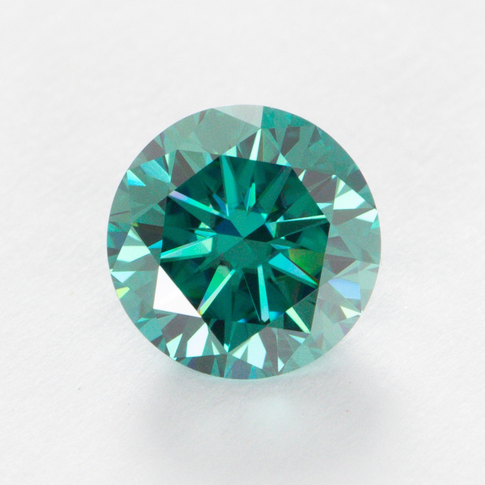 round green moissanite