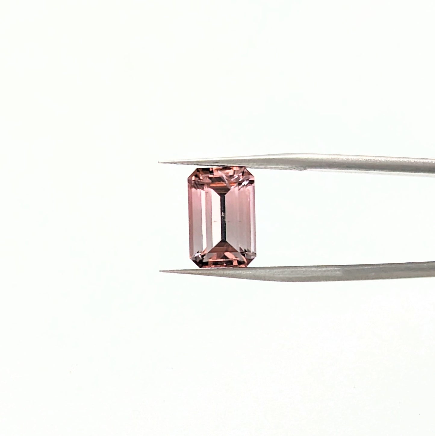 tl0115 pink step cut tourmaline