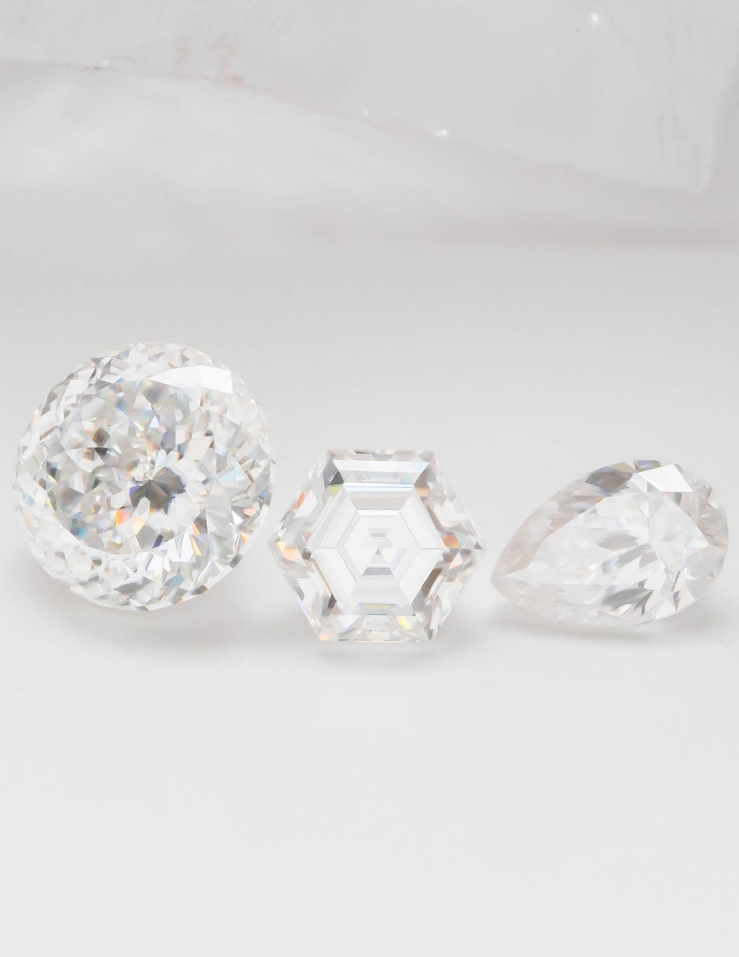 white moissanites