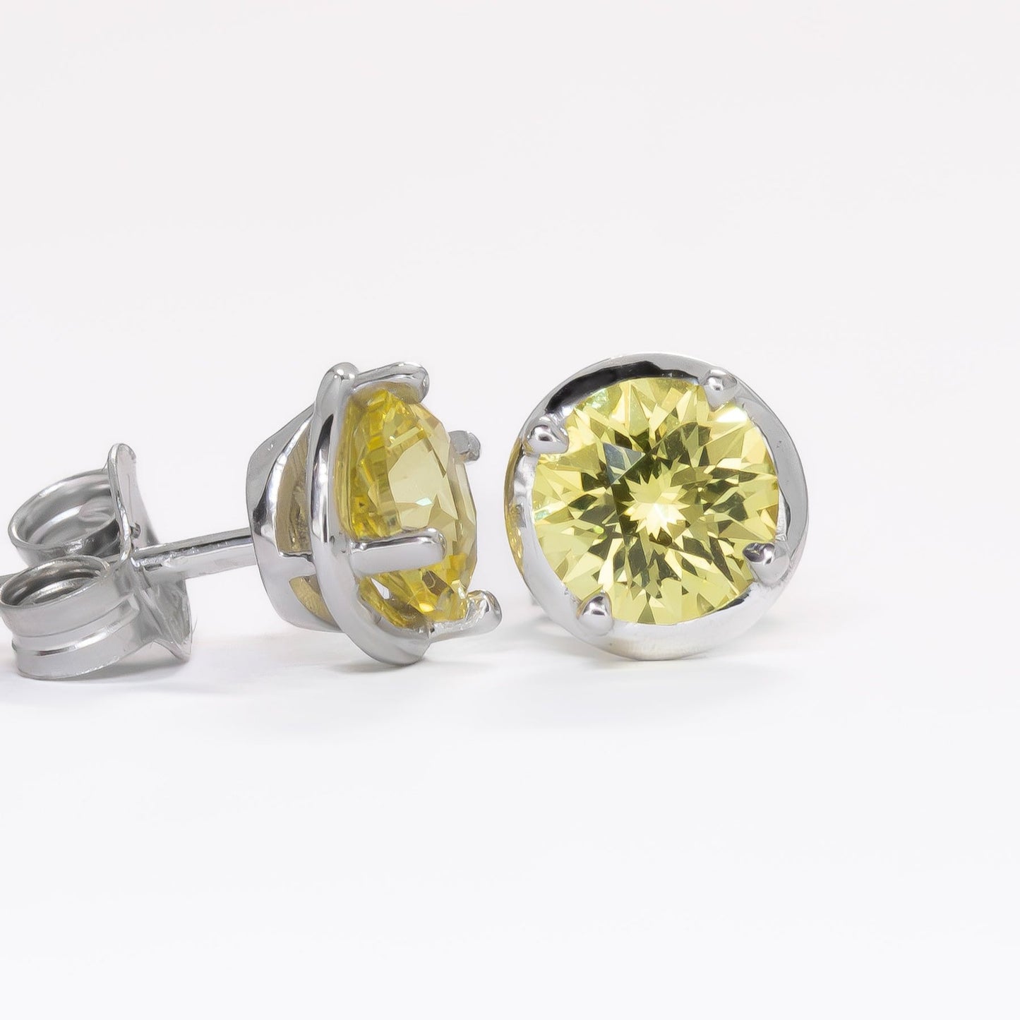 yellow lab sapphire earrings in white gold